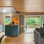 3 Bedroom Awesome In Дом отдыха *