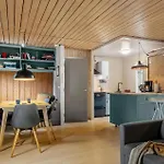 Дом отдыха 3 Bedroom Awesome In Обенро