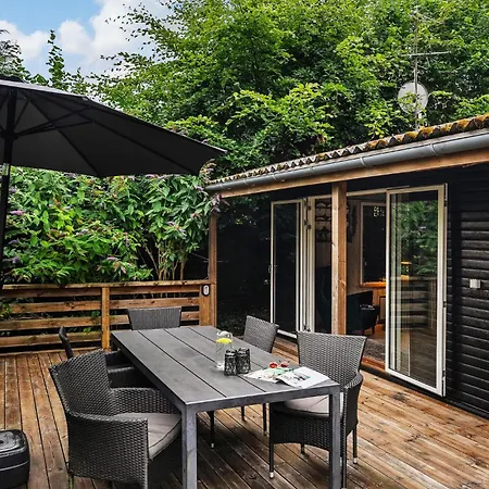 3 Bedroom Awesome In Prázdninový dům