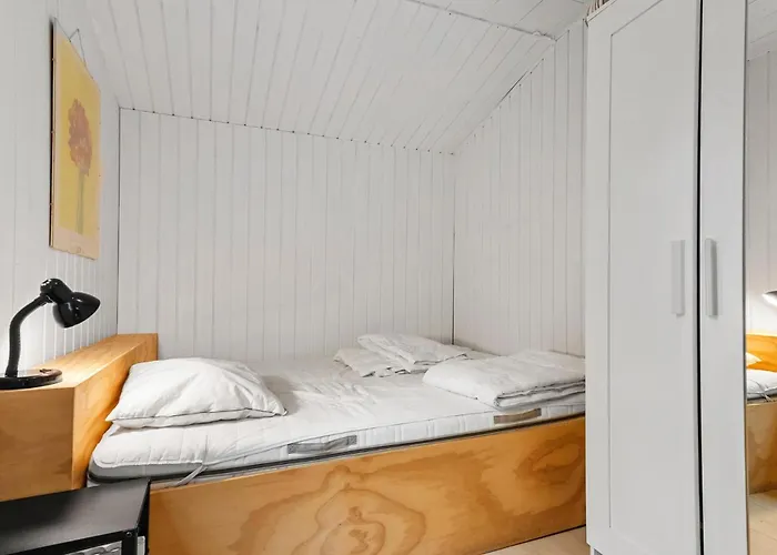 3 Bedroom Awesome In * Обенро