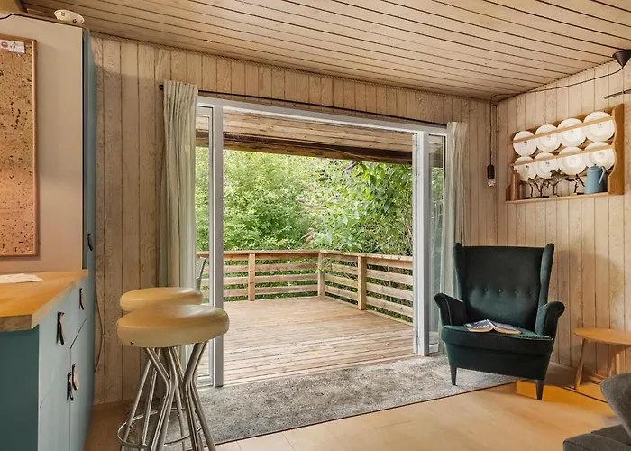 Дом отдыха 3 Bedroom Awesome In Обенро